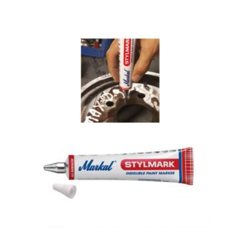 Tube de peinture blanche pâteuse
